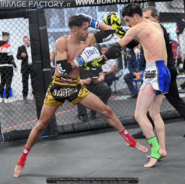 2021-05-02 Milano in the Cage 7 10566 Michael Oriolo-Ahmed Elasar - Muay Thai pro -57kg.jpg